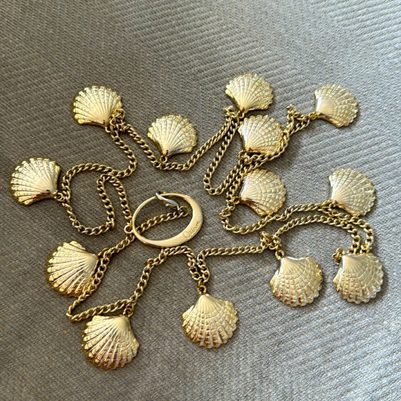 Shell Body Chain - Picture 2 of 3